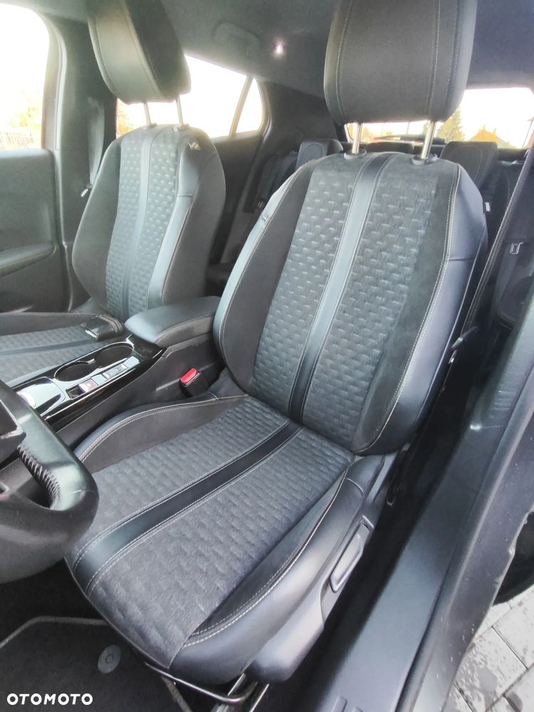 Peugeot 2008 1.2 Pure Tech GPF Crossway S&S EAT6 - 13