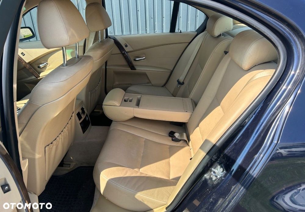 BMW Seria 5 - 12