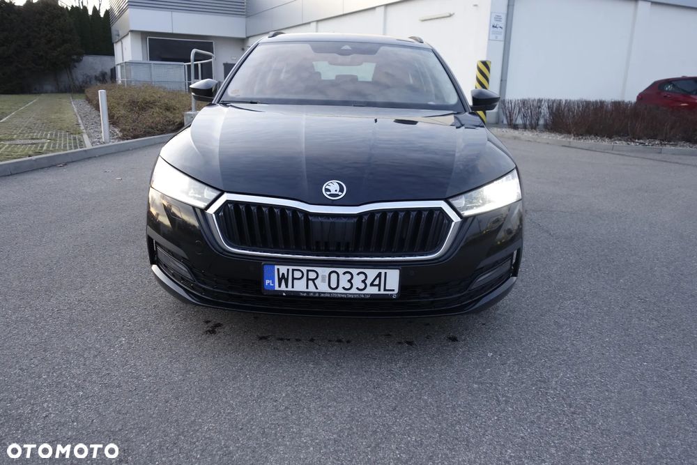 Skoda Octavia 2.0 TDI Style DSG - 3