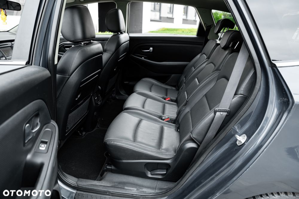 Kia Carens 1.7 CRDi 141 ISG Vision - 21