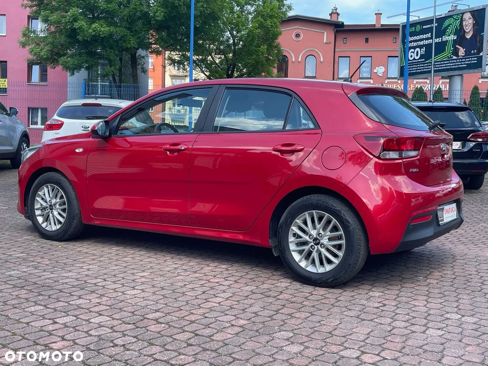 Kia Rio 1.2 L - 7