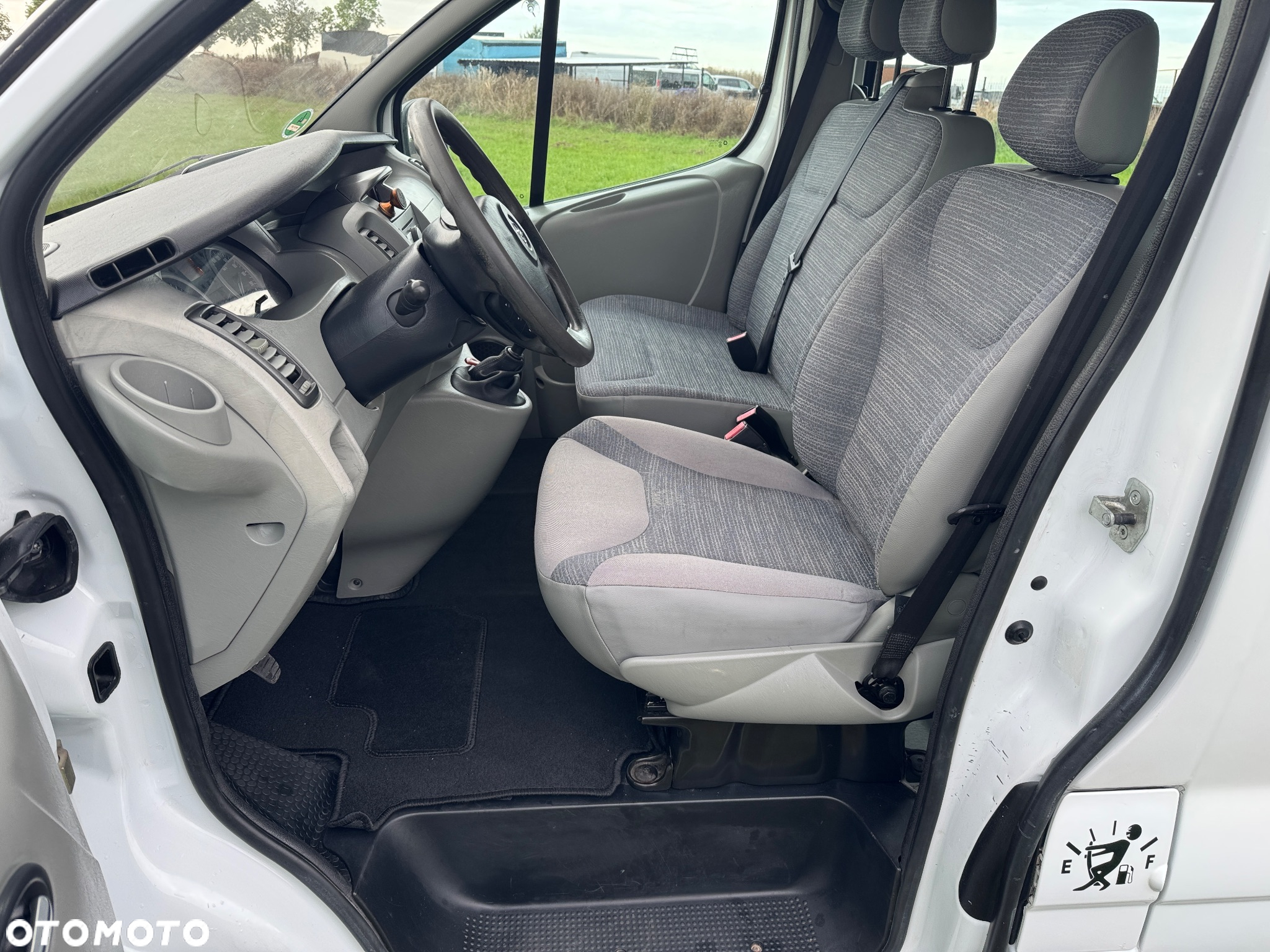 Opel Vivaro Tour Elegance L1H1 - 17
