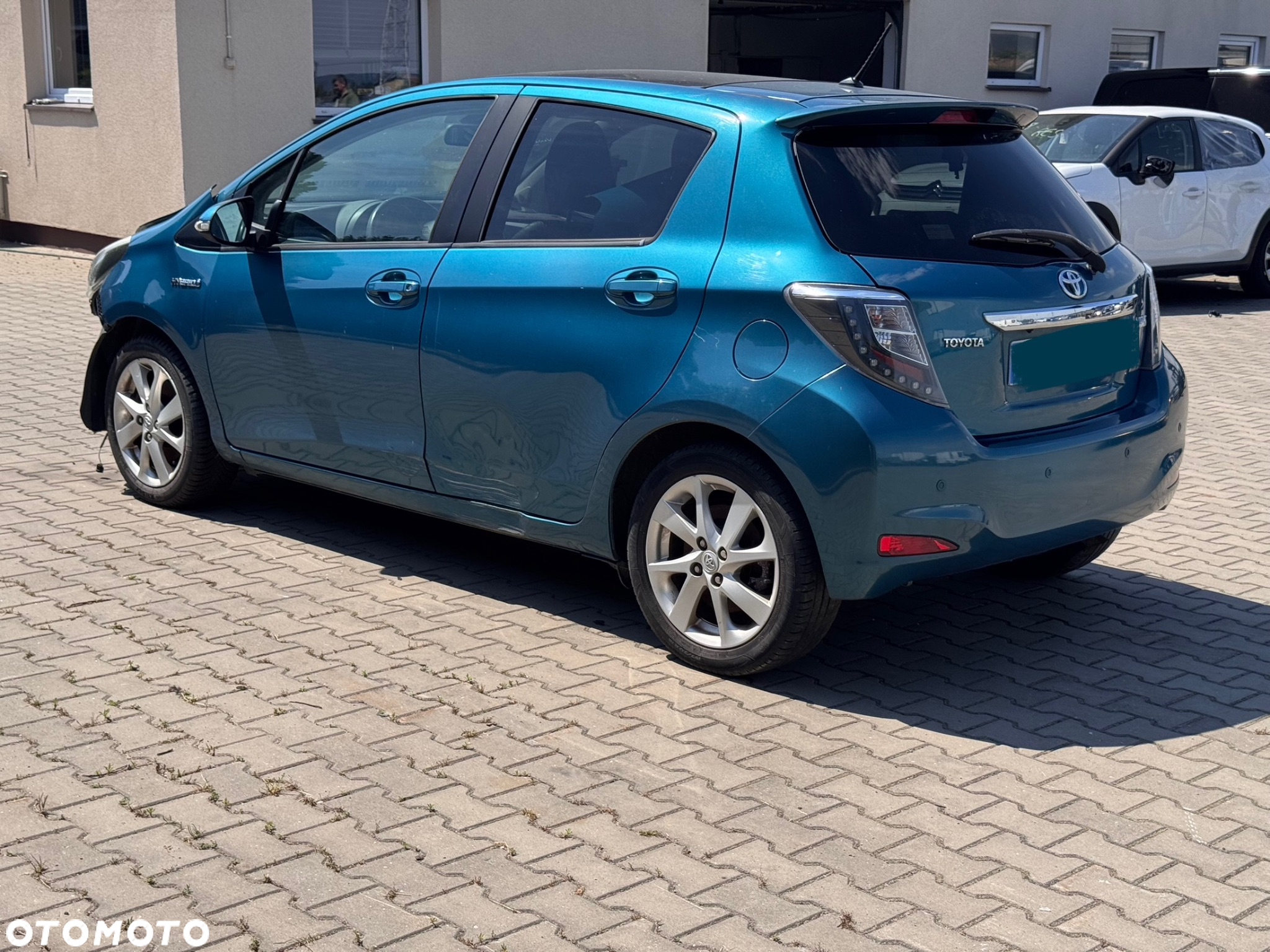 Toyota Yaris Hybrid 1.5 VVT-i - 9
