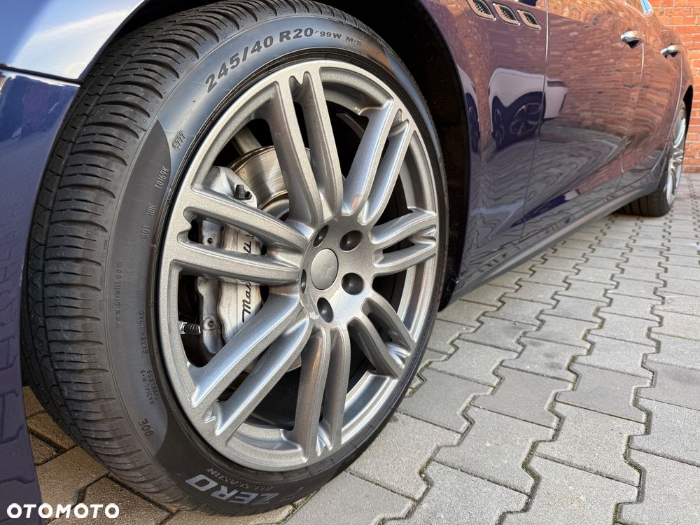 Maserati Ghibli Standard - 12