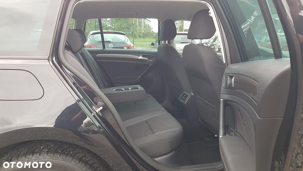 Volkswagen Golf 1.6 TDI SCR DSG Join - 30