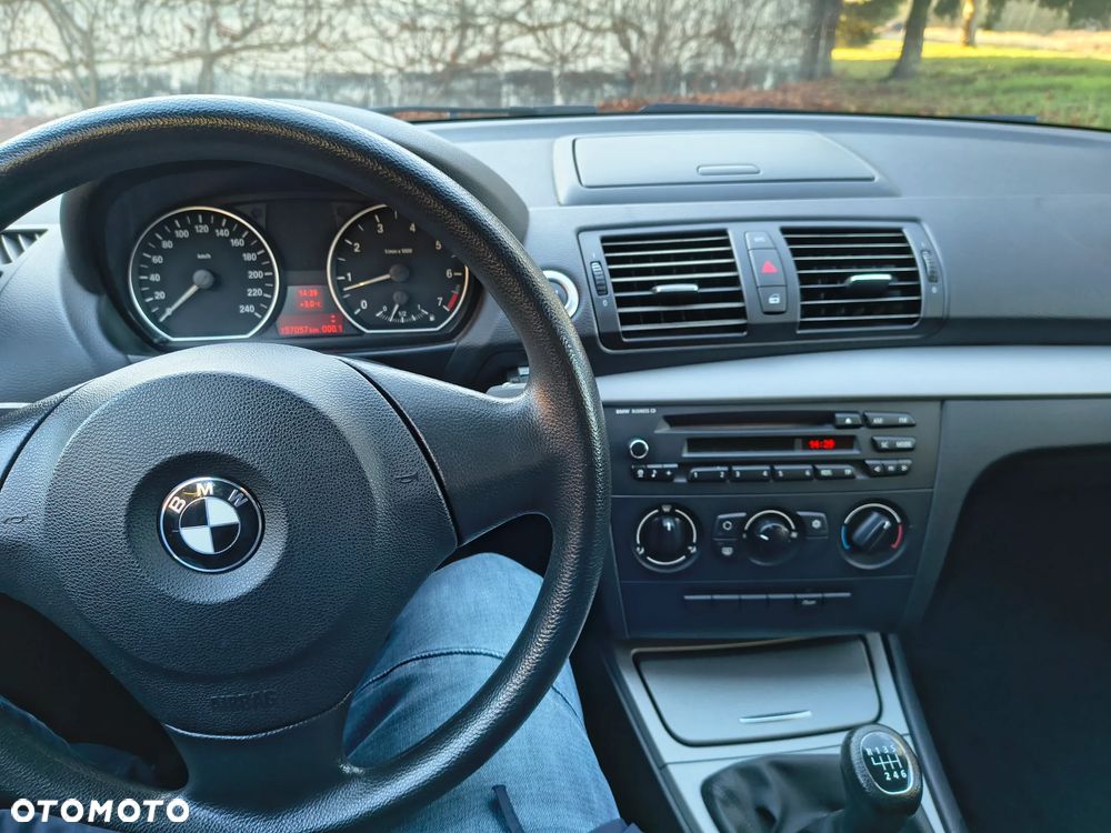 BMW Seria 1 - 11