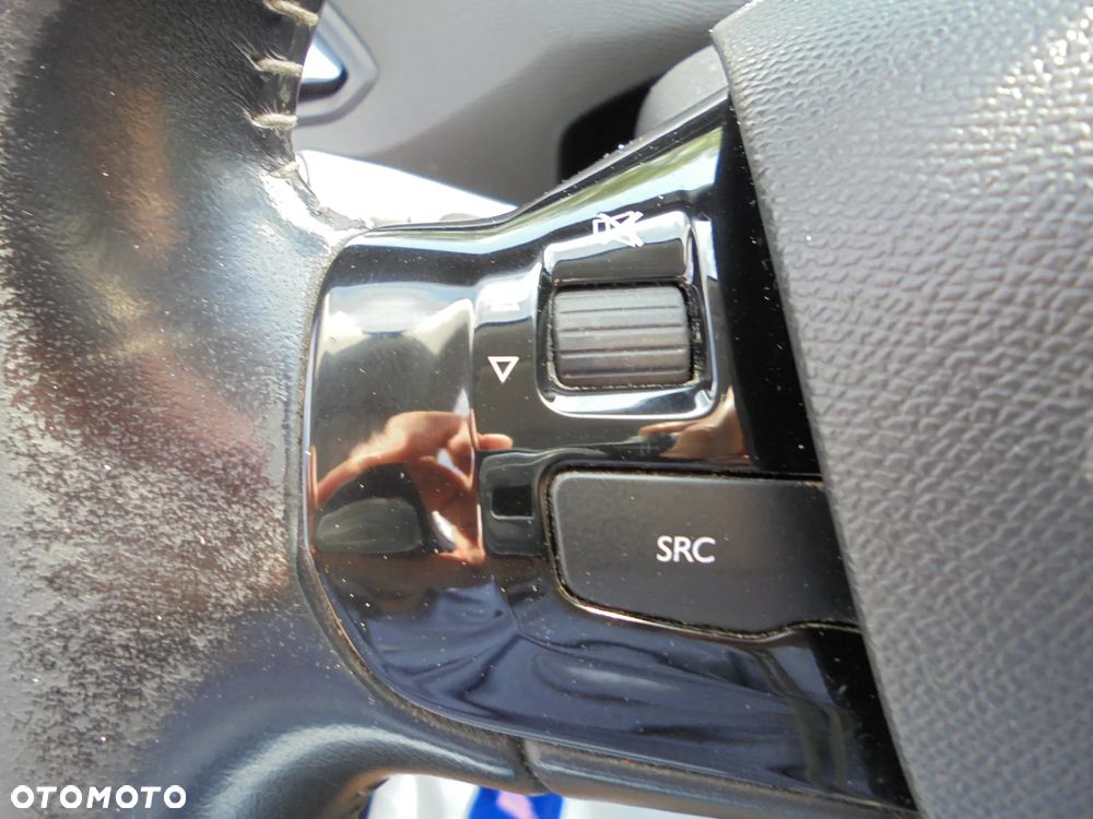 Peugeot 308 SW BlueHDi 150 Automatik Stop & Start Allure - 13