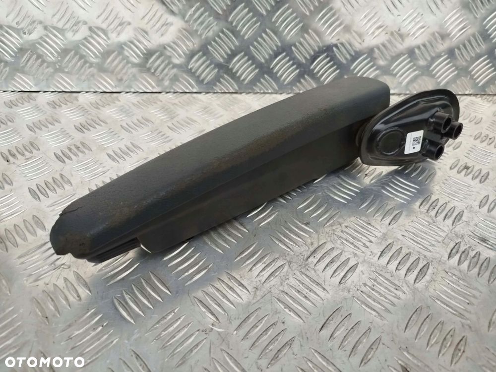 PODŁOKIETNIK PRAWY FOTELA RECARO SCANIA NTG - 1