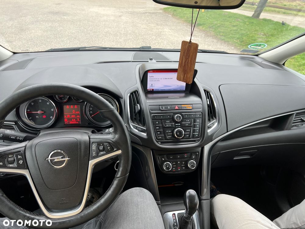 Opel Zafira - 14