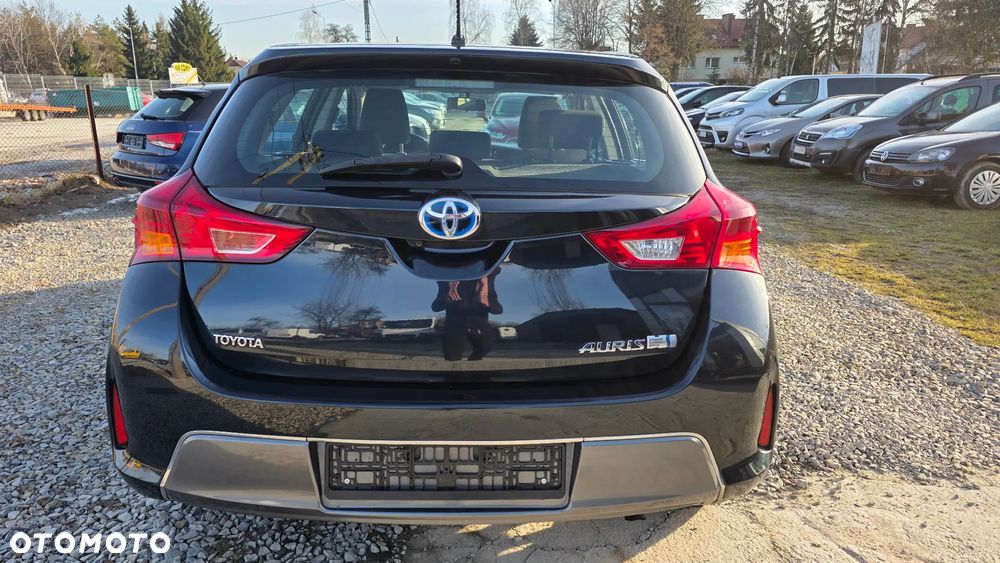 Toyota Auris - 4