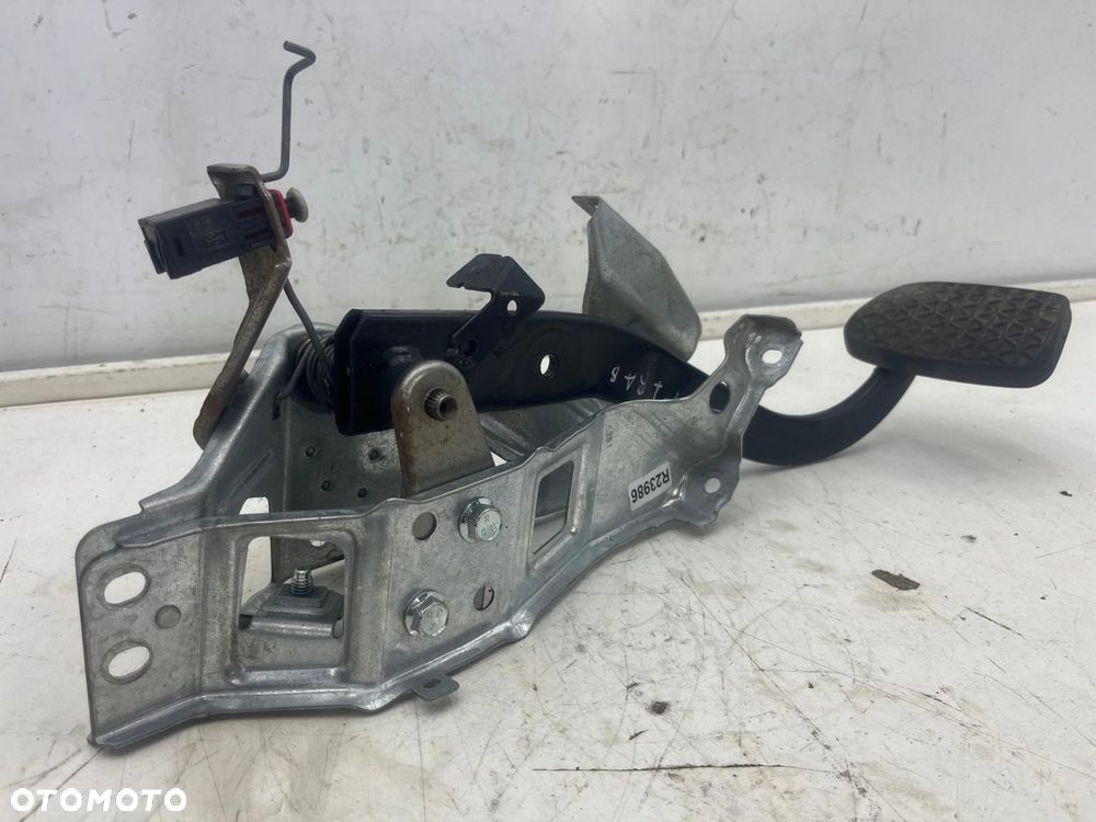 Pedał hamulca Opel Zafira B 05-14r. Europa 24463407 z czujnikiem hamowania - 1