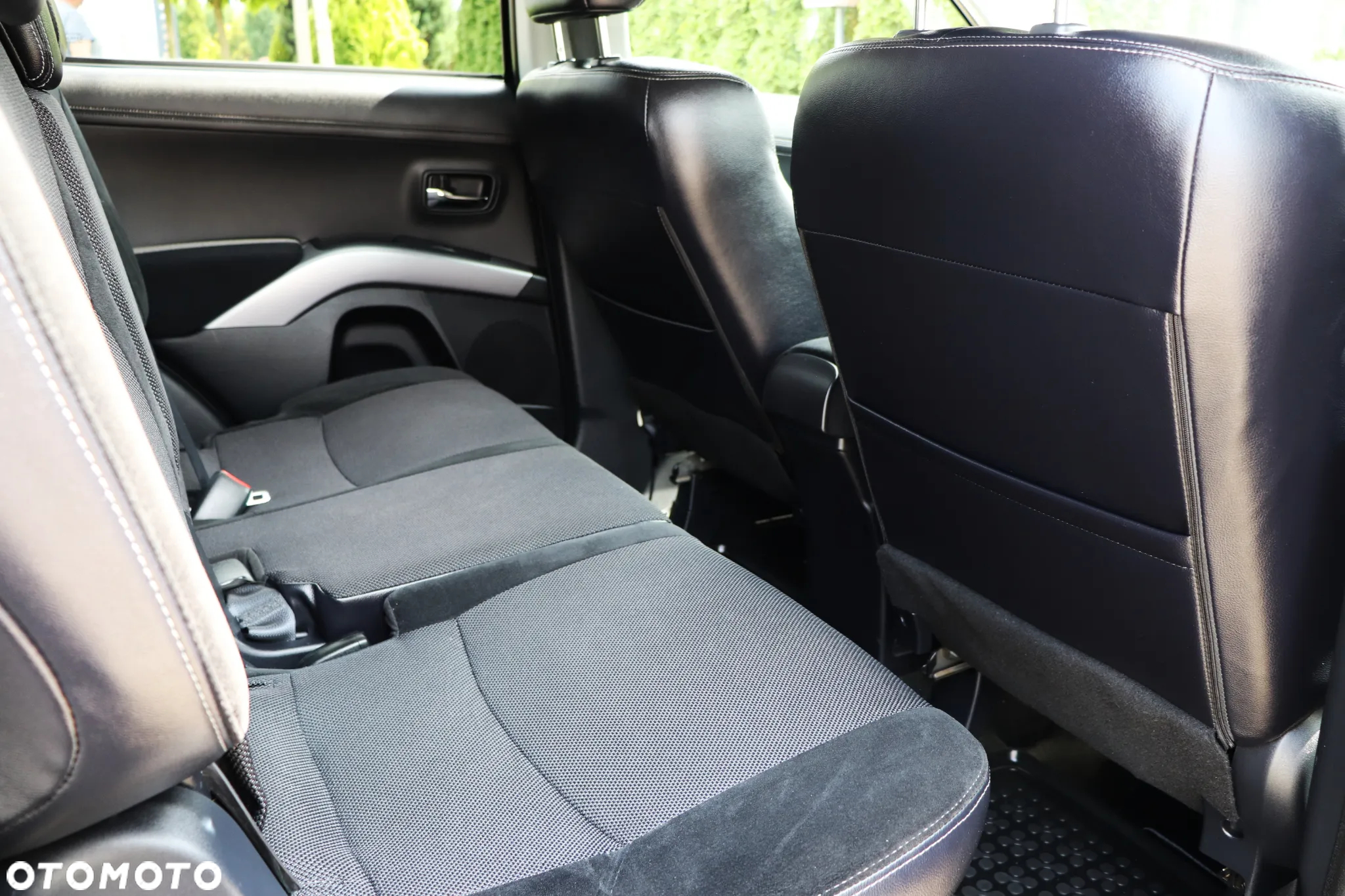 Mitsubishi Outlander 2.0 Intense 2WD - 22