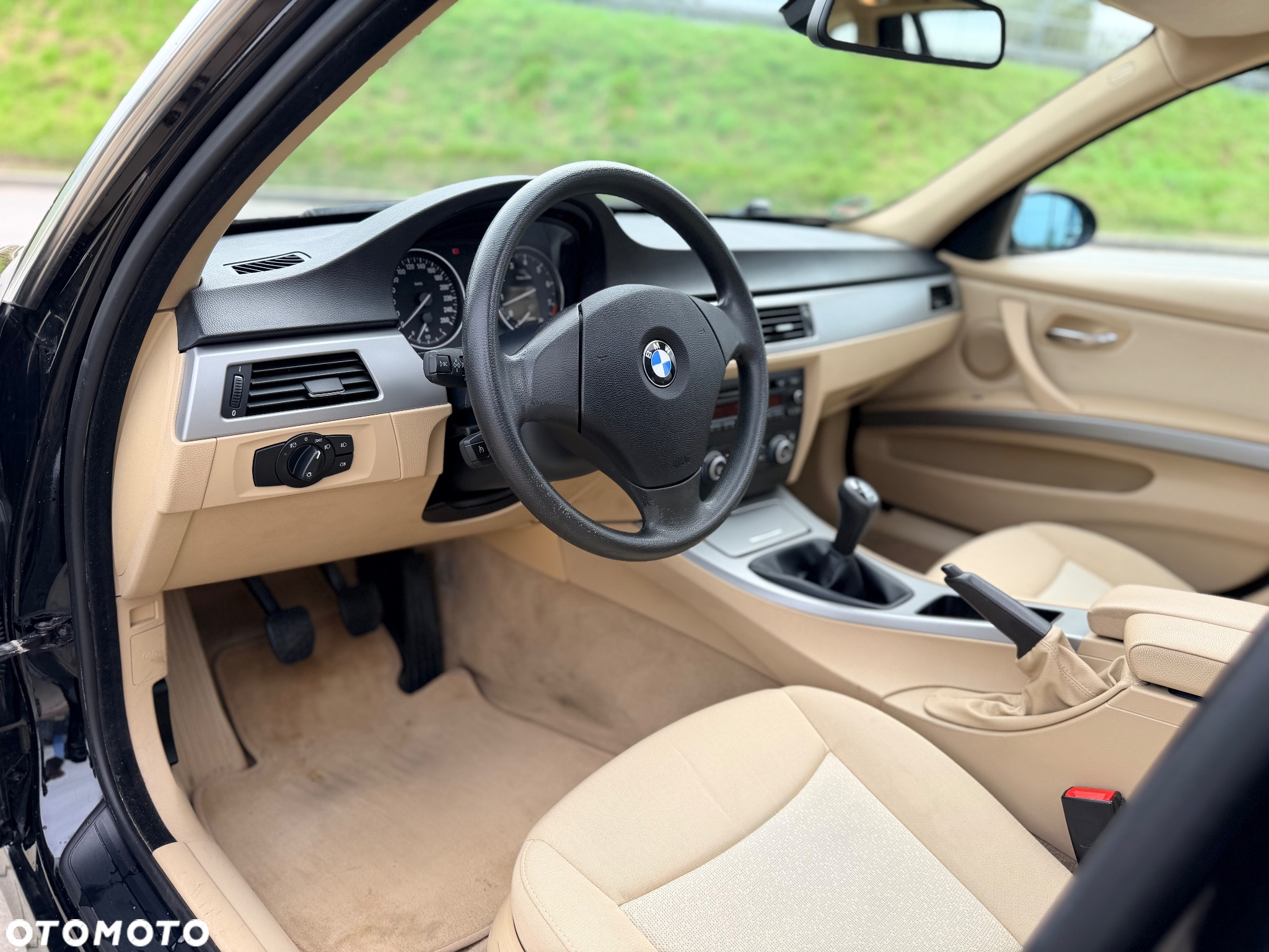 BMW Seria 3 325i - 34