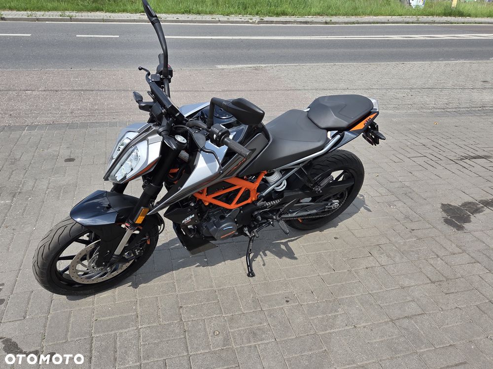 KTM Duke - 21