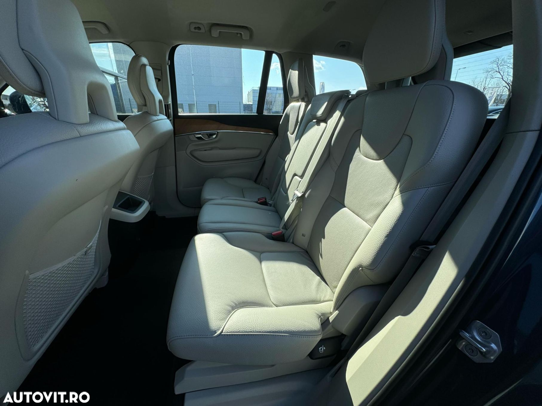 Volvo XC 90 B5 D AWD Geartronic Momentum Pro - 16