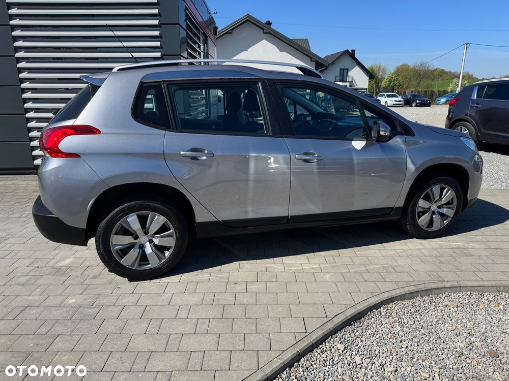 Peugeot 2008 1.2 Pure Tech Style - 3