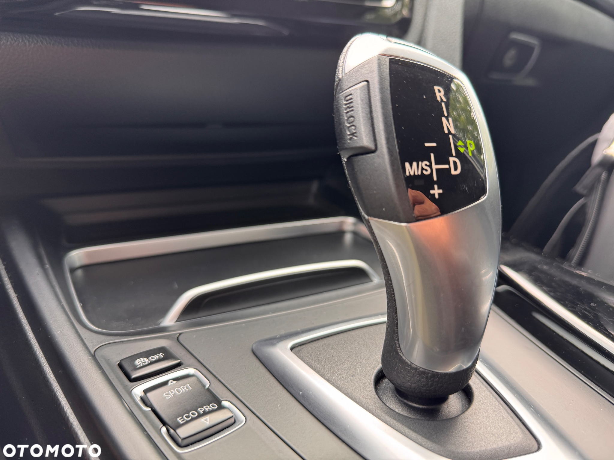 BMW Seria 3 318i - 14