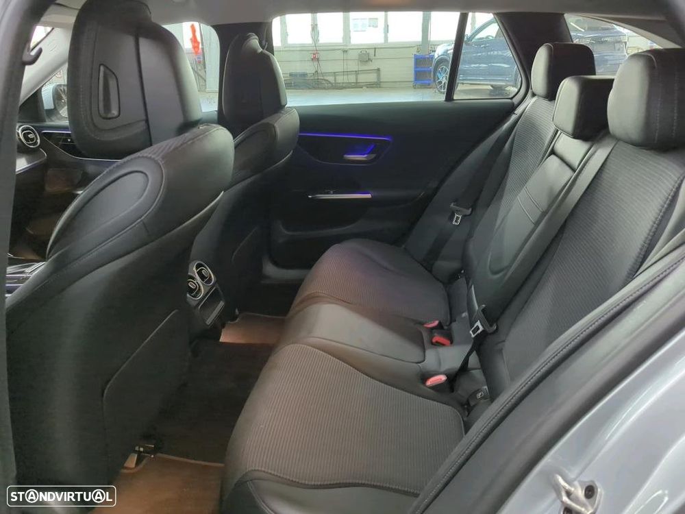 Mercedes-Benz C 300 e T 9G-TRONIC Avantgarde - 6