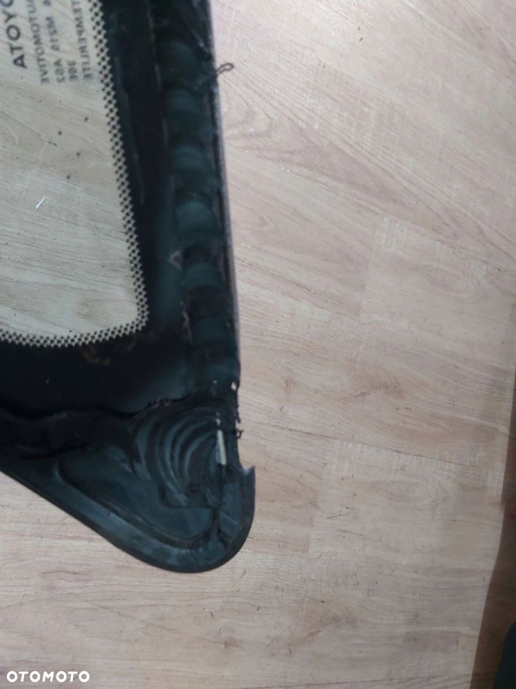 TOYOTA SIENNA szyba prawy przód trójkąt - 3