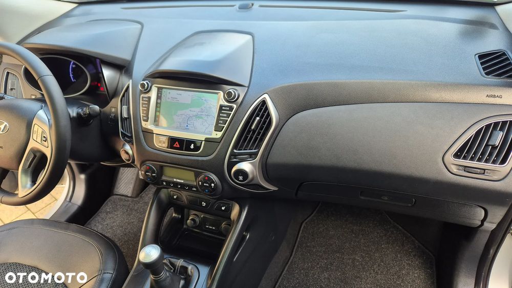 Hyundai ix35 2.0 Premium 2WD - 22