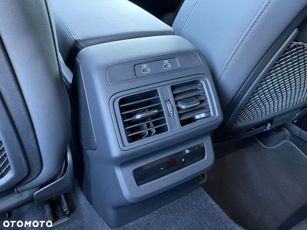 Audi Q5 Sportback - 36