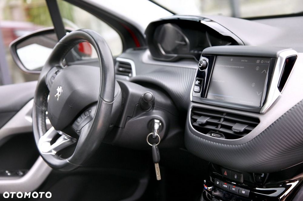 Peugeot 2008 - 13
