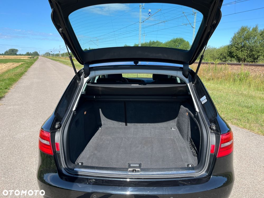 Audi A4 Avant 2.0 TDI - 10