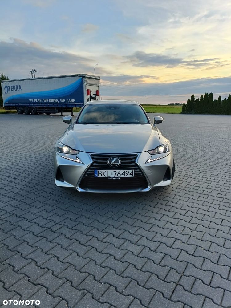 Lexus IS 200t / 300 Prestige - 3
