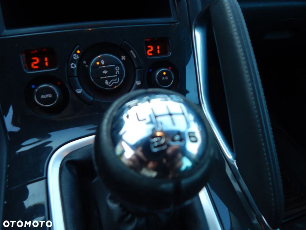 Peugeot 3008 1.6 HDi Active - 25
