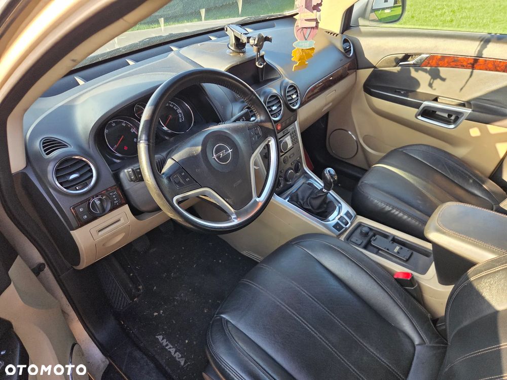 Opel Antara - 10