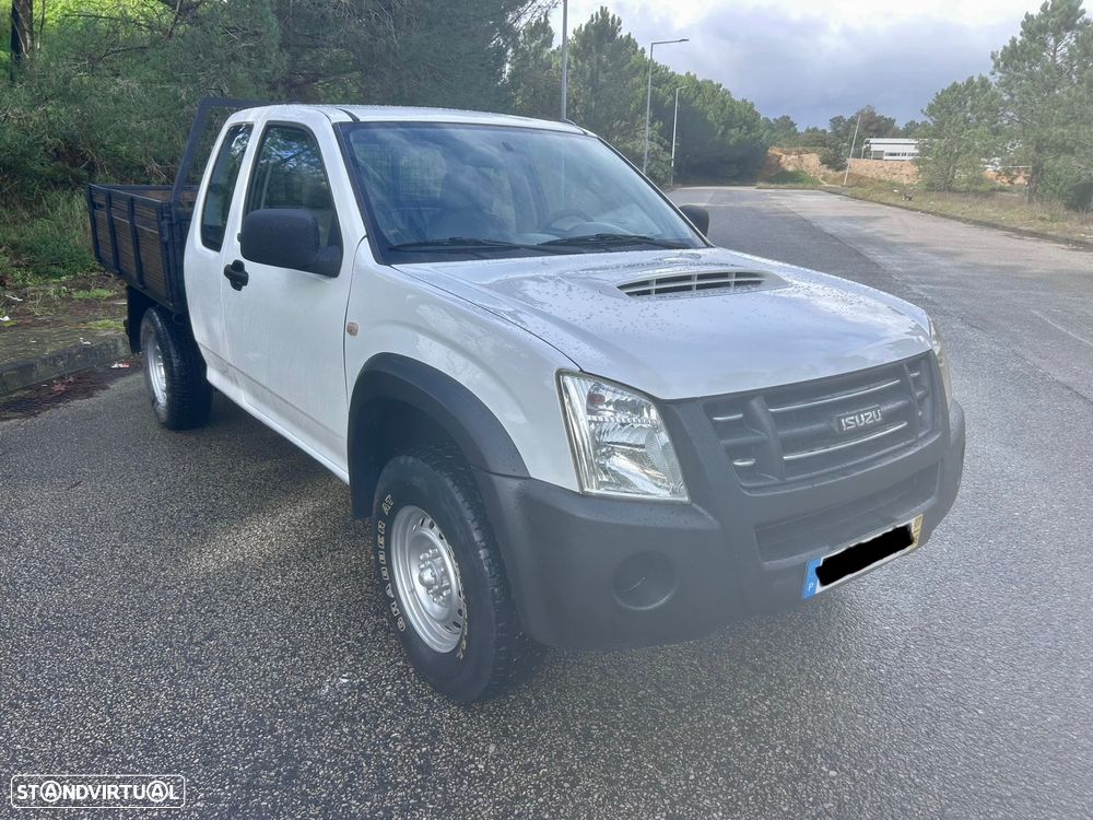 Isuzu D-Max 2.5 DTi CL 4WD LS4 - 2