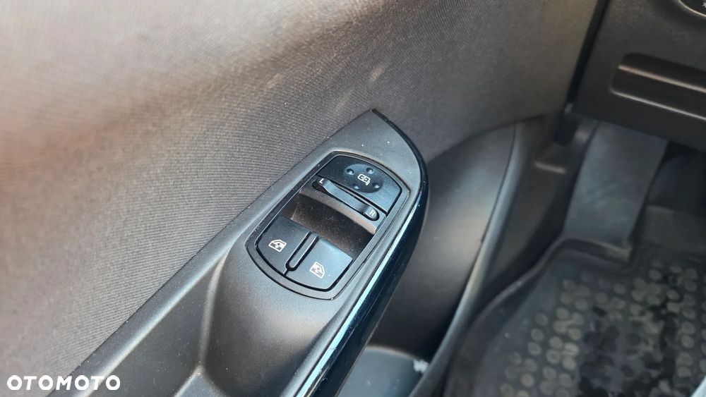 Opel Corsa - 28
