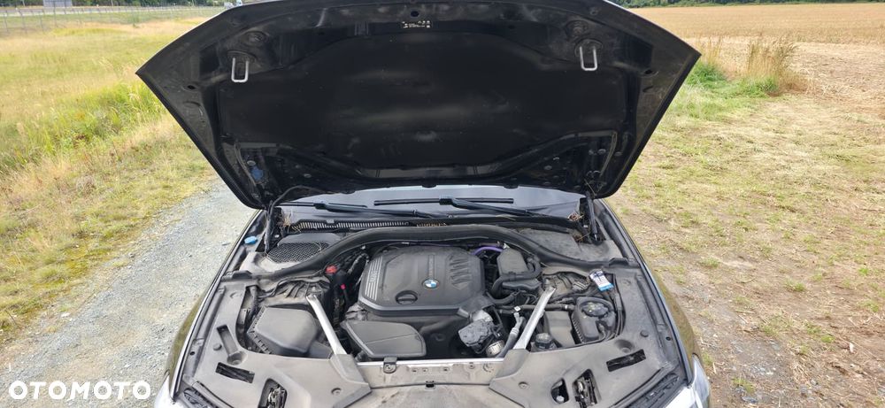 BMW Seria 5 520d xDrive mHEV M Sport sport - 16