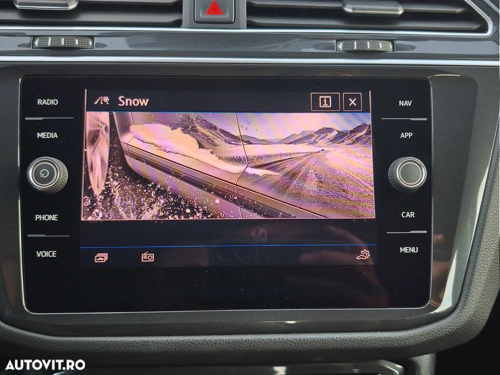 Volkswagen Tiguan 2.0 TDI SCR 4MOTION (BlueMotion Techn.) DSG Comfortline - 22