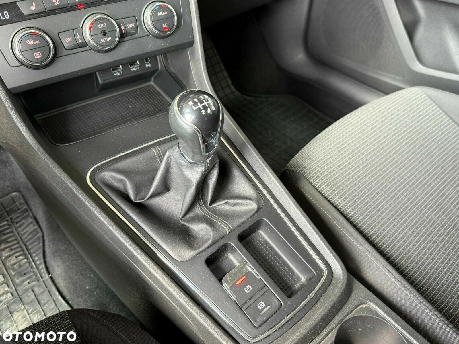 Seat Leon - 25