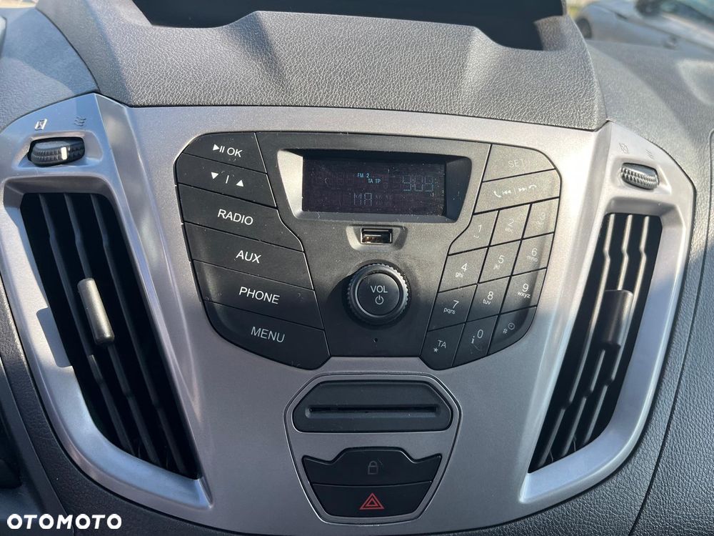 Ford TRANSIT CUSTOM - 13