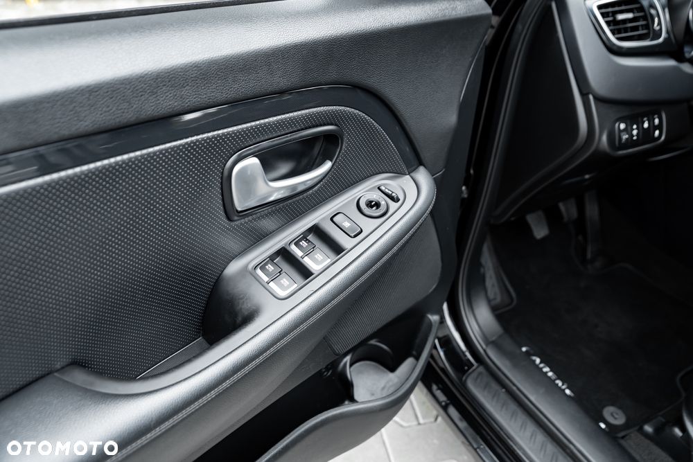 Kia Carens 1.7 CRDi L - 21