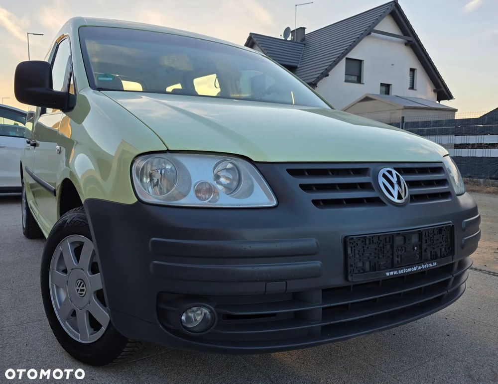 Volkswagen Caddy 1.6 Life Colour Concept - 1