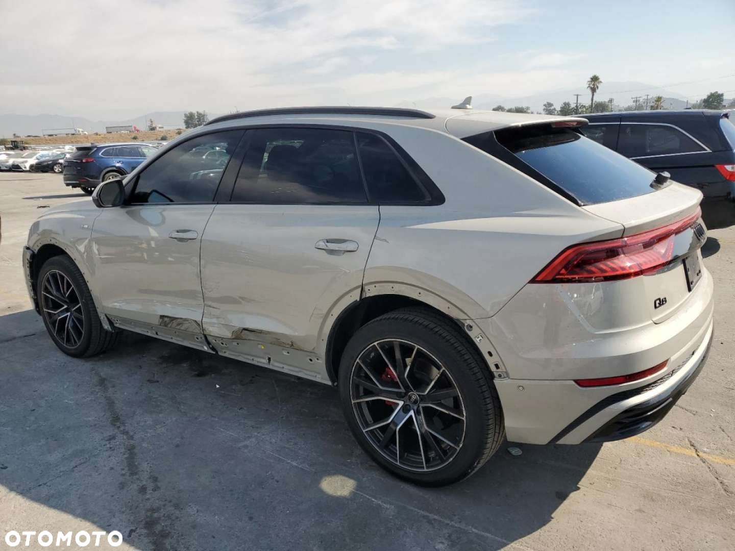 Audi Q8 - 12