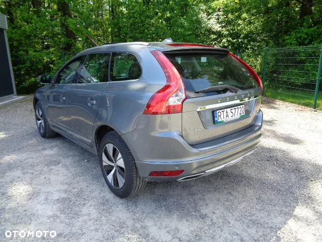 Volvo XC 60 D4 AWD Summum - 3