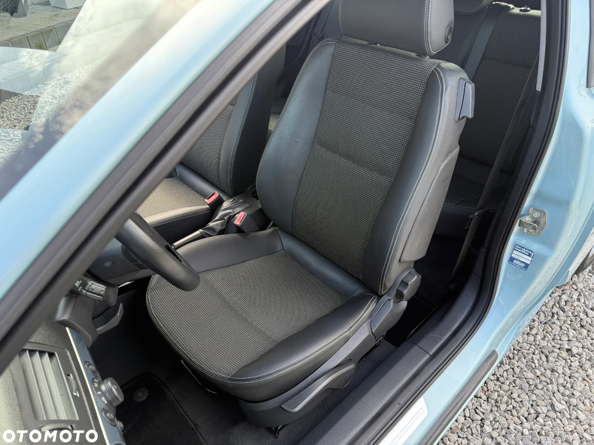 Opel Astra III GTC 1.6 Cosmo - 19