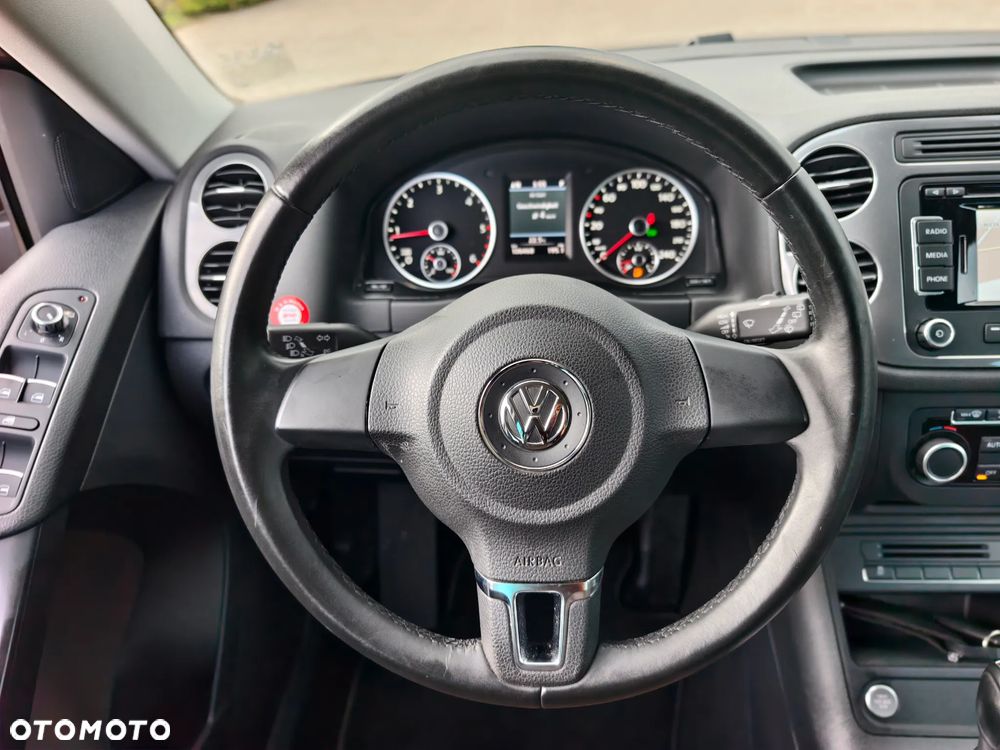 Volkswagen Tiguan 2.0 TDI SCR 4MOTION BlueMotion Technology DSG Sport & Style - 11
