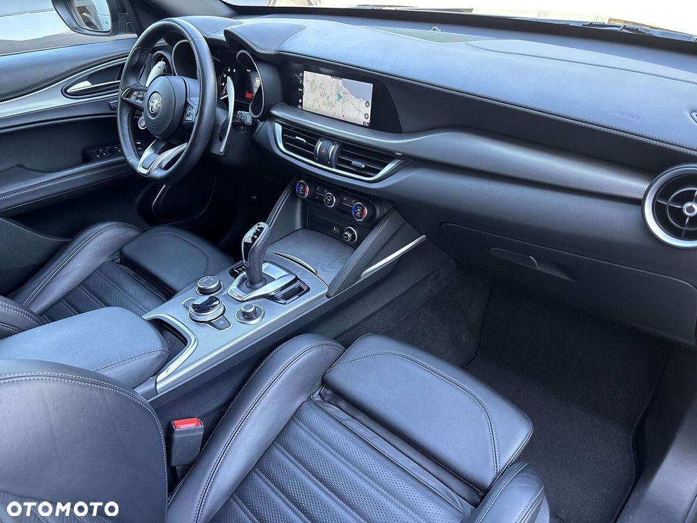 Alfa Romeo Stelvio 2.0 Turbo Veloce Q4 - 38
