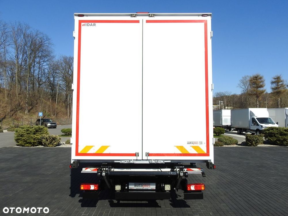 Iveco DAILY 70C18 KONTENER WINDA 14 PALET WEBASTO TEMPOMAT NAWIGACJA LEDY BLIŹNIACZE KOŁA KLIMATYZACJA  180KM - 11