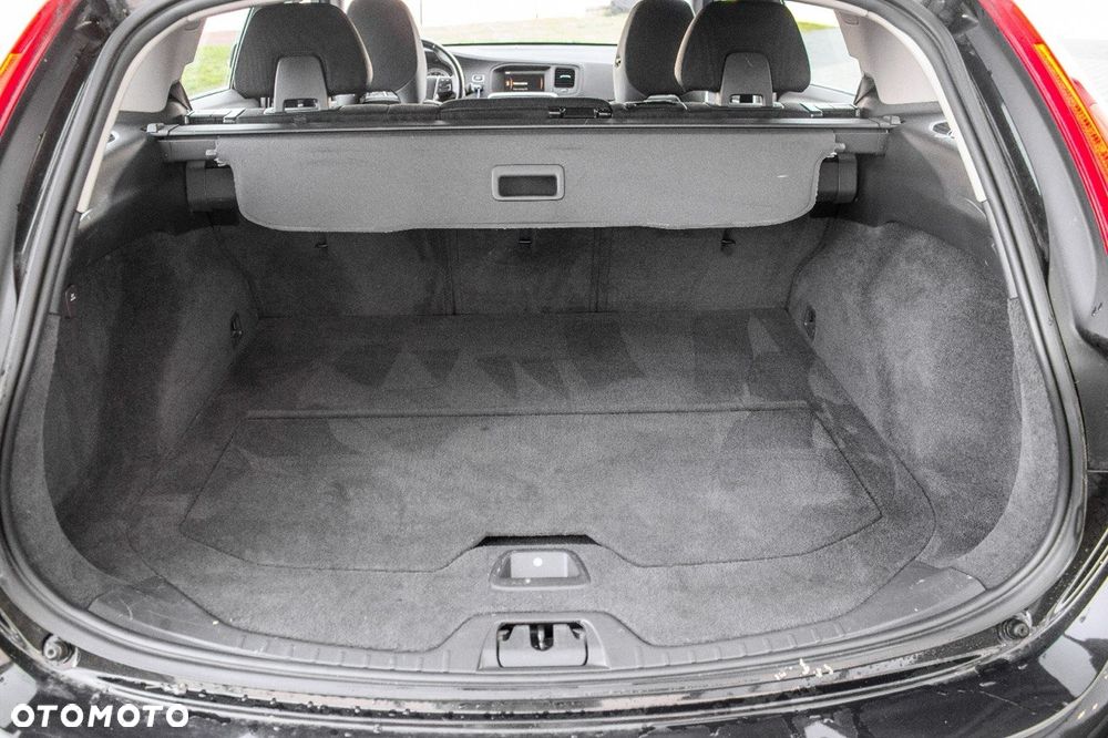 Volvo V60 T3 Momentum - 10