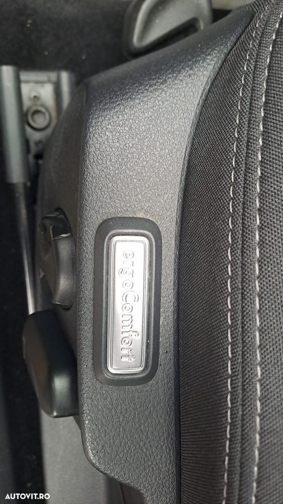 Volkswagen Passat - 21