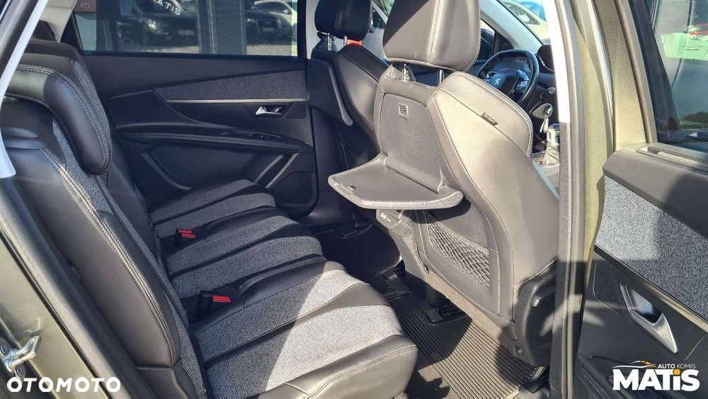 Peugeot 5008 - 18
