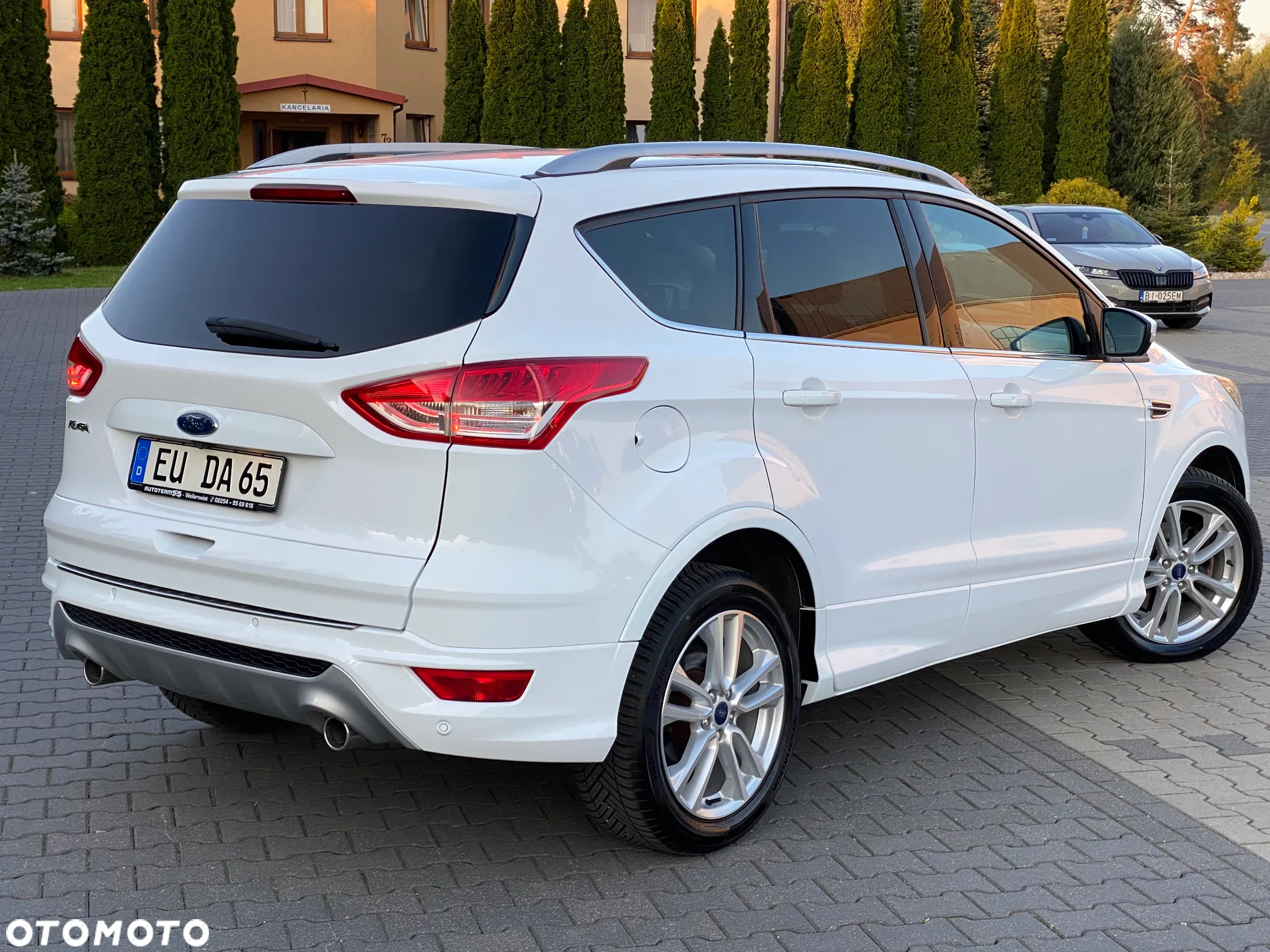 Ford Kuga 2.0 TDCi 4WD Titanium - 11