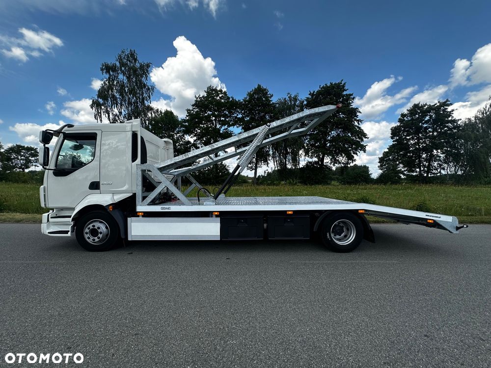 Volvo FL250 euro 6 autotransporter laweta LF4 Nowe Tacho piętro - 10