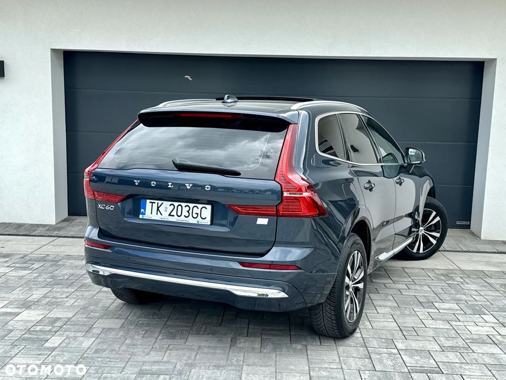 Volvo XC 60 T6 Plug-In Hybrid AWD Inscription - 11